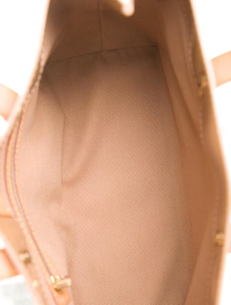 Louis Vuitton Monogram Vernis Reade PM