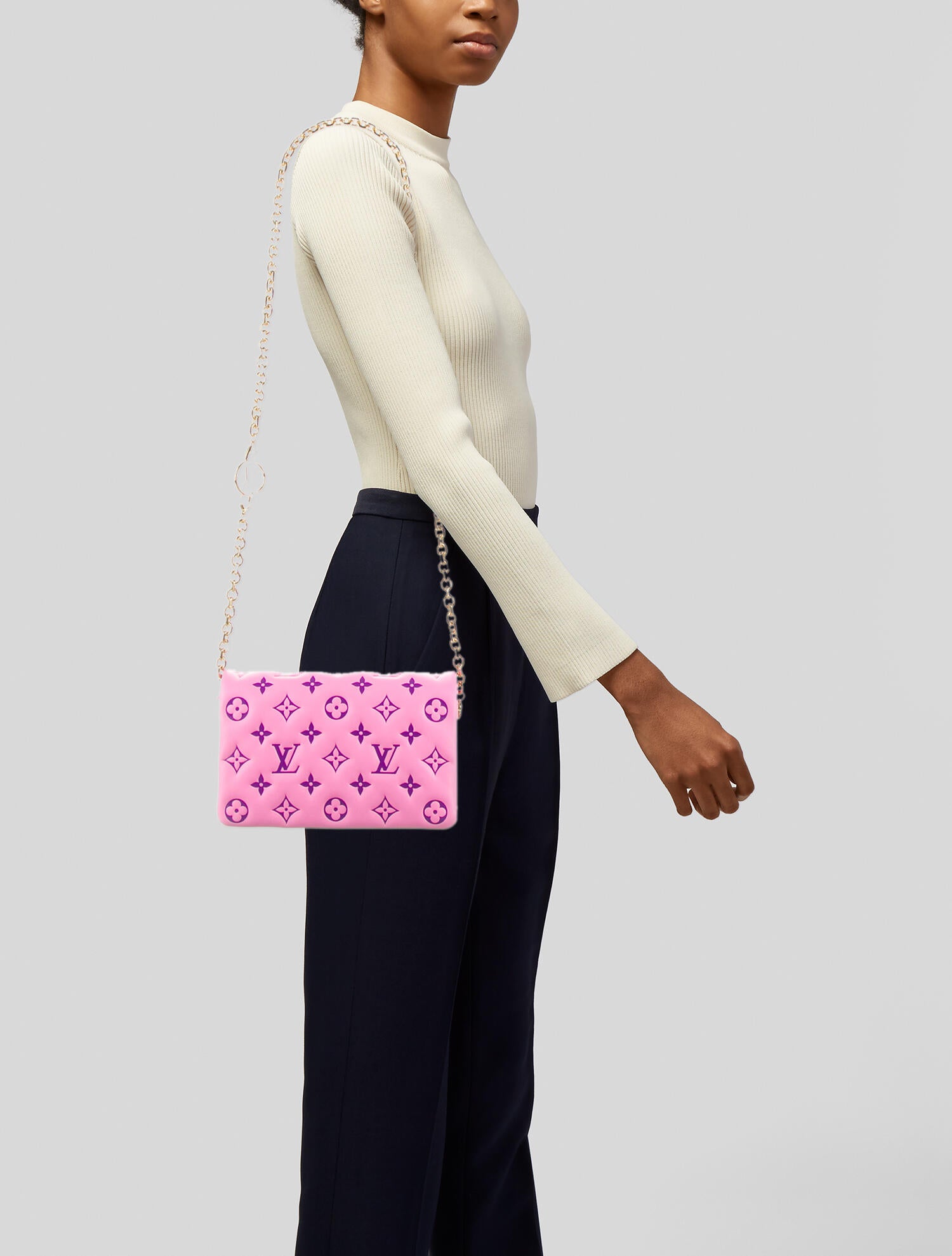 Louis Vuitton Monogram Pochette Coussin - Pink Shoulder Bags, Handbags -  LOU435988 | The RealReal
