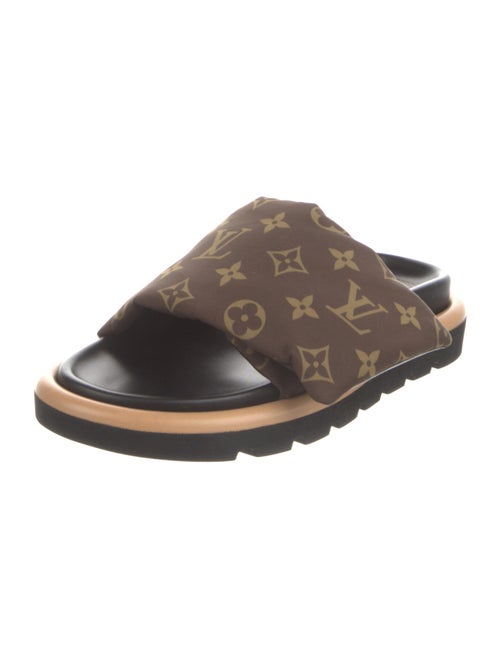 Louis Vuitton Pool Pillow Comfort LV Monogram Slides