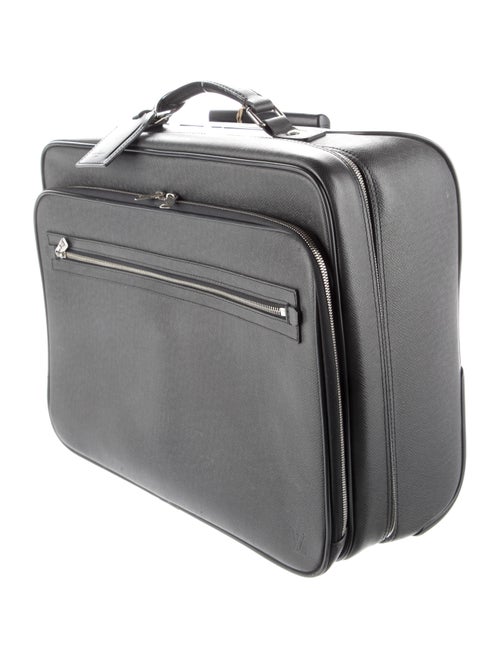 Louis Vuitton Taiga Pilot Rolling Case