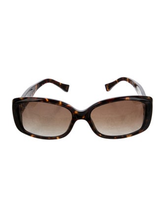 Louis Vuitton Oversize Gradient Sunglasses
