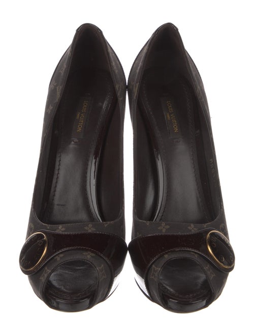 Louis Vuitton Canvas Printed Pumps