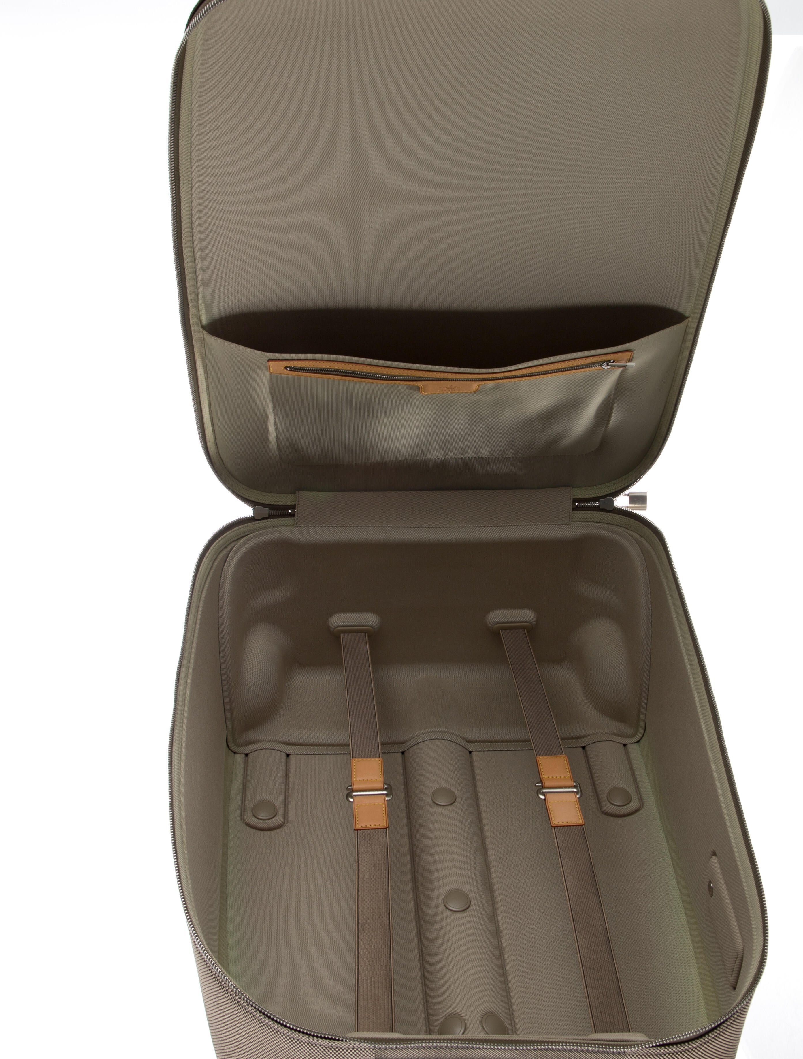 Louis Vuitton Damier Geant Conquerant 65