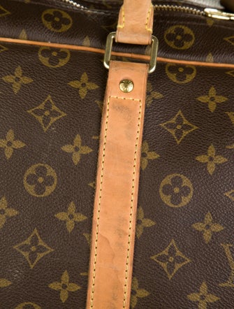 Louis Vuitton Monogram Sirius 70