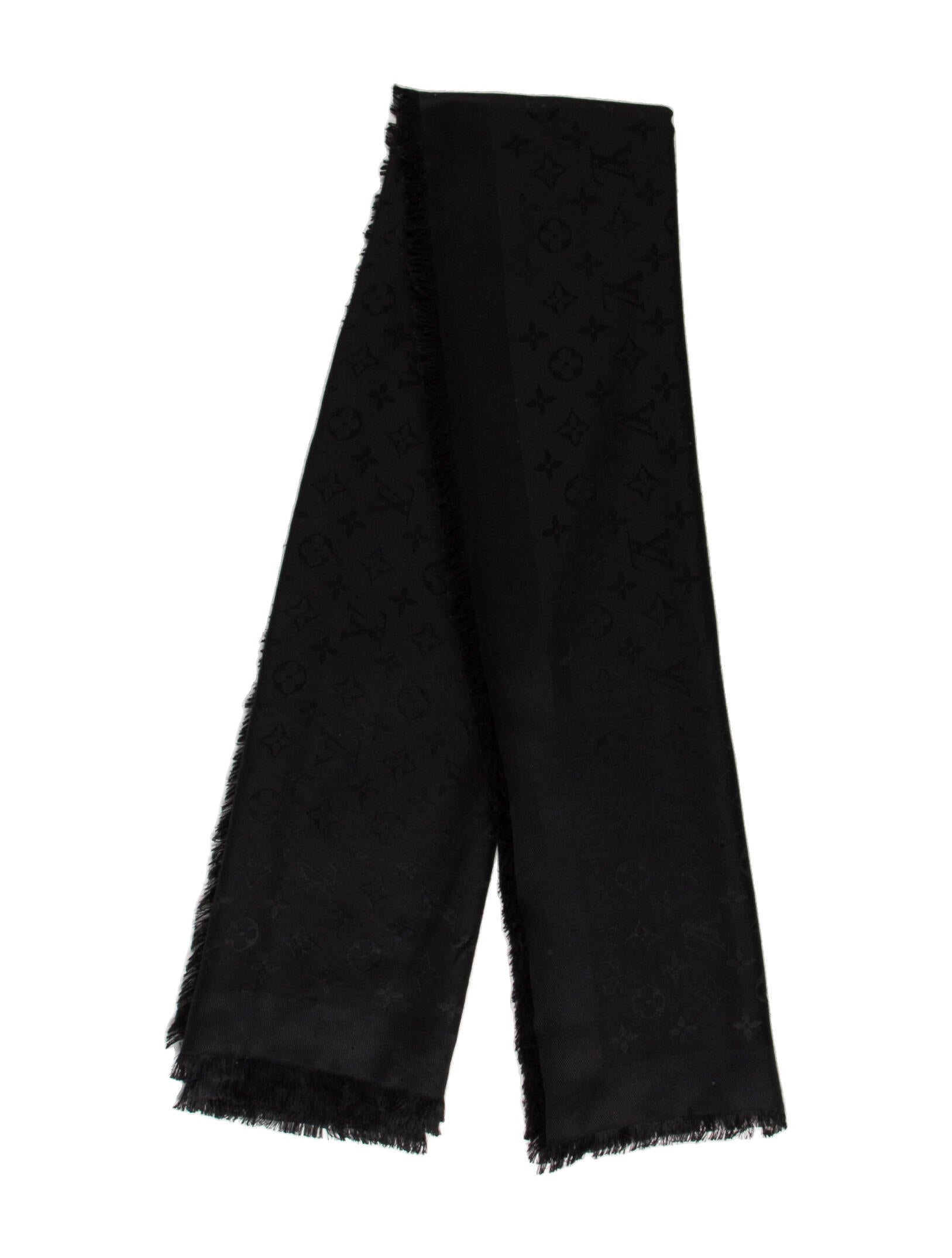 Louis Vuitton Monogram 2015 Shawl Black Scarves and Shawls