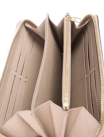 Louis Vuitton 2020 LV Monogram Zippy Wallet