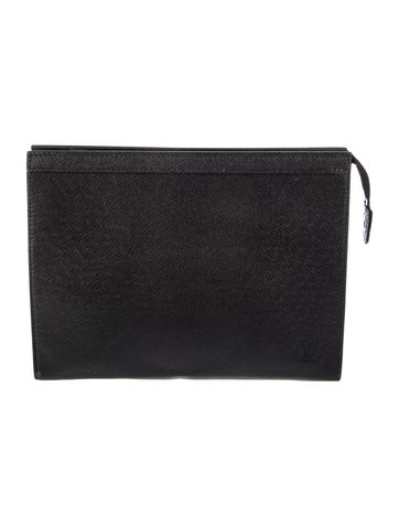 Louis Vuitton Clutches Taiga Pochette Voyage GM