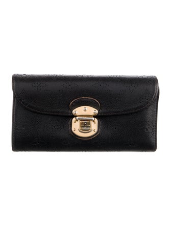 Louis Vuitton 2012 LV Monogram Amelia Wallet