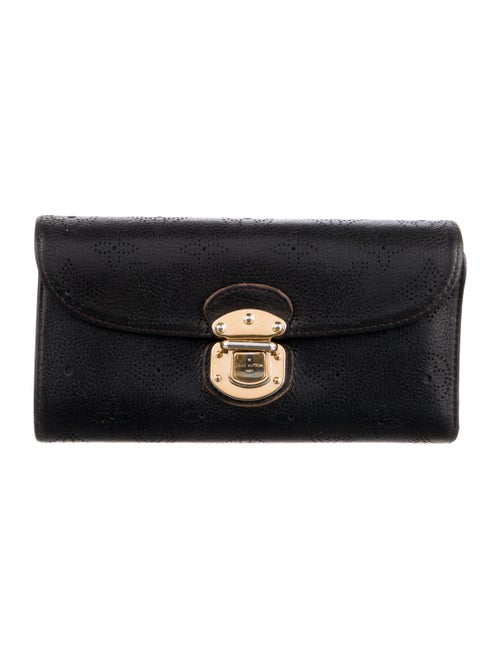 Louis Vuitton 2012 LV Monogram Amelia Wallet