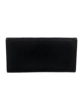 Louis Vuitton 2012 LV Monogram Amelia Wallet