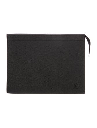 Louis Vuitton Taiga Pochette Voyage MM