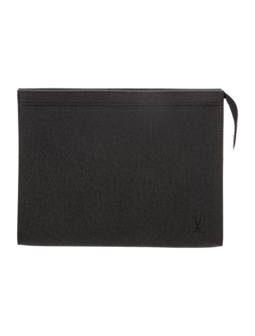 Louis Vuitton Taiga Pochette Voyage MM