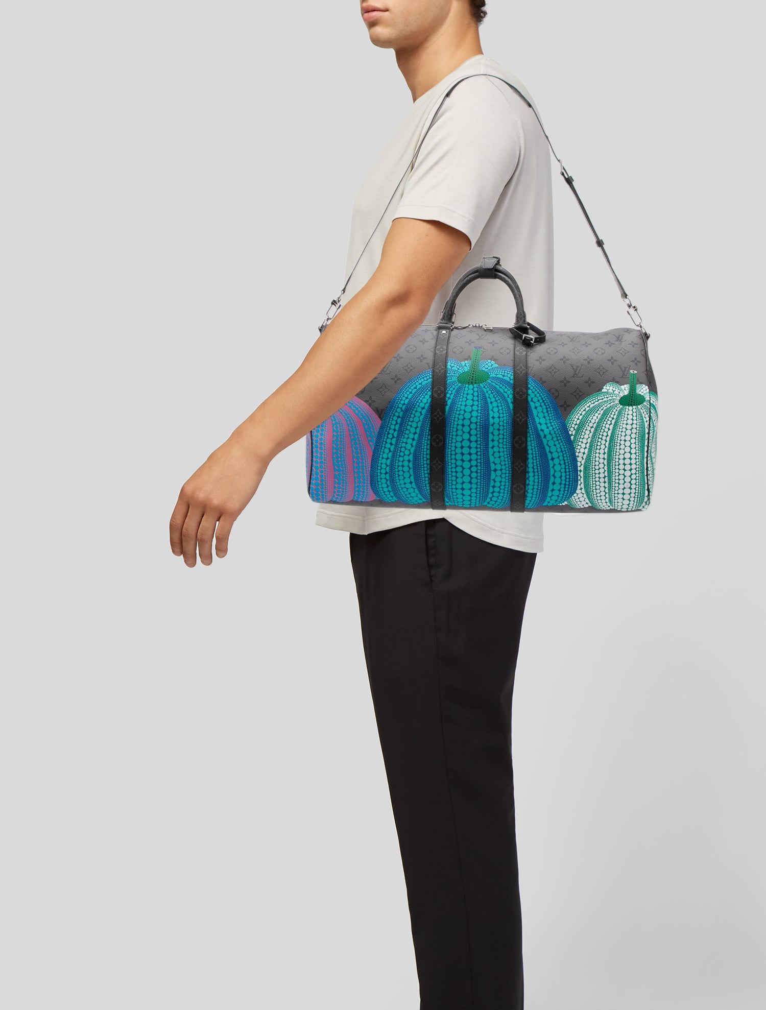 Louis Vuitton x Yayoi Kusama Monogram Eclipse Pumpkin Dots Keepall