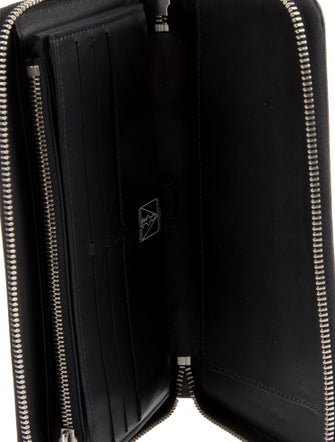 Louis Vuitton 2017 Coated Canvas Zippy Organizer Wallet