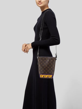 Louis Vuitton Monogram LV Rubber Cruiser