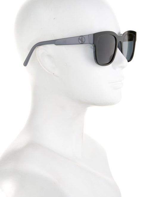 Louis Vuitton 2021 LV Monogram Sunglasses