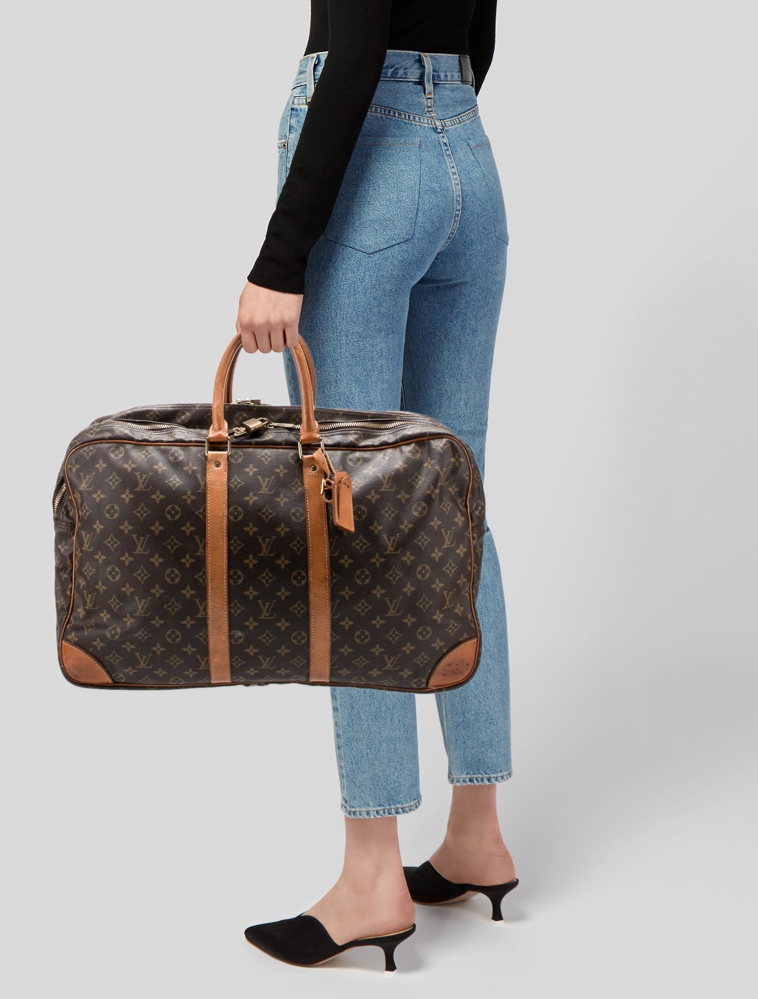 Louis Vuitton Monogram Sirius 65