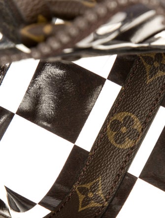 Louis Vuitton LV Monogram Keepall Bandouliere 25