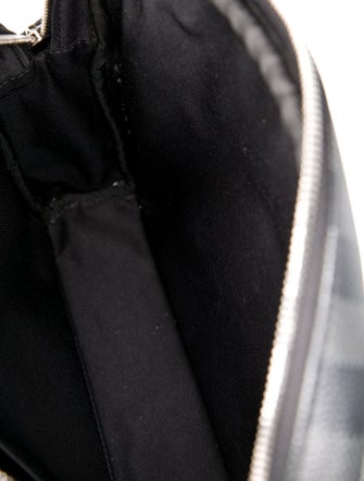 Louis Vuitton Messenger Bag