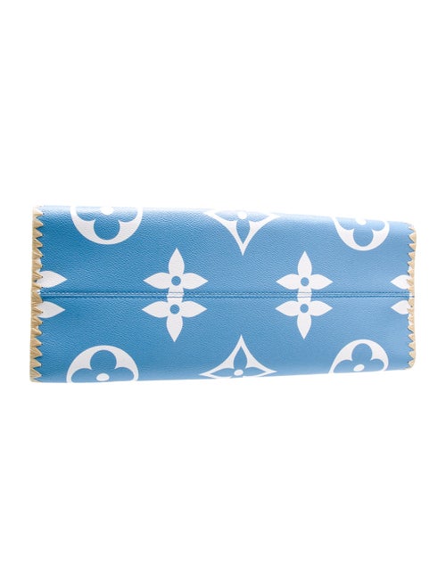 Louis Vuitton St Tropez Resort Giant Monogram Blue By The Pool OnTheGo GM 2021
