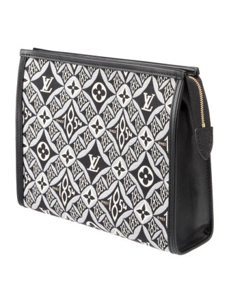 Louis Vuitton Canvas Monogram Pochette 2021