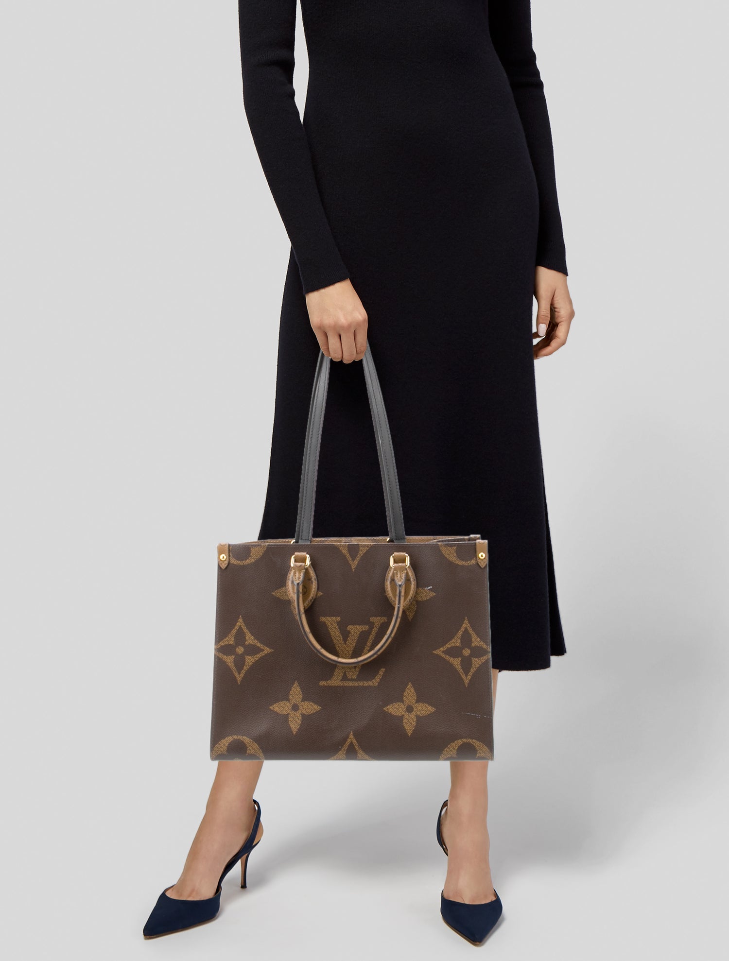 Louis Vuitton Monogram Giant OnTheGo MM 2021