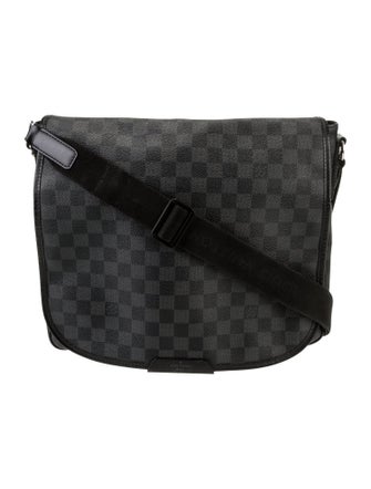 Louis Vuitton Damier Graphite Messenger Bag MM