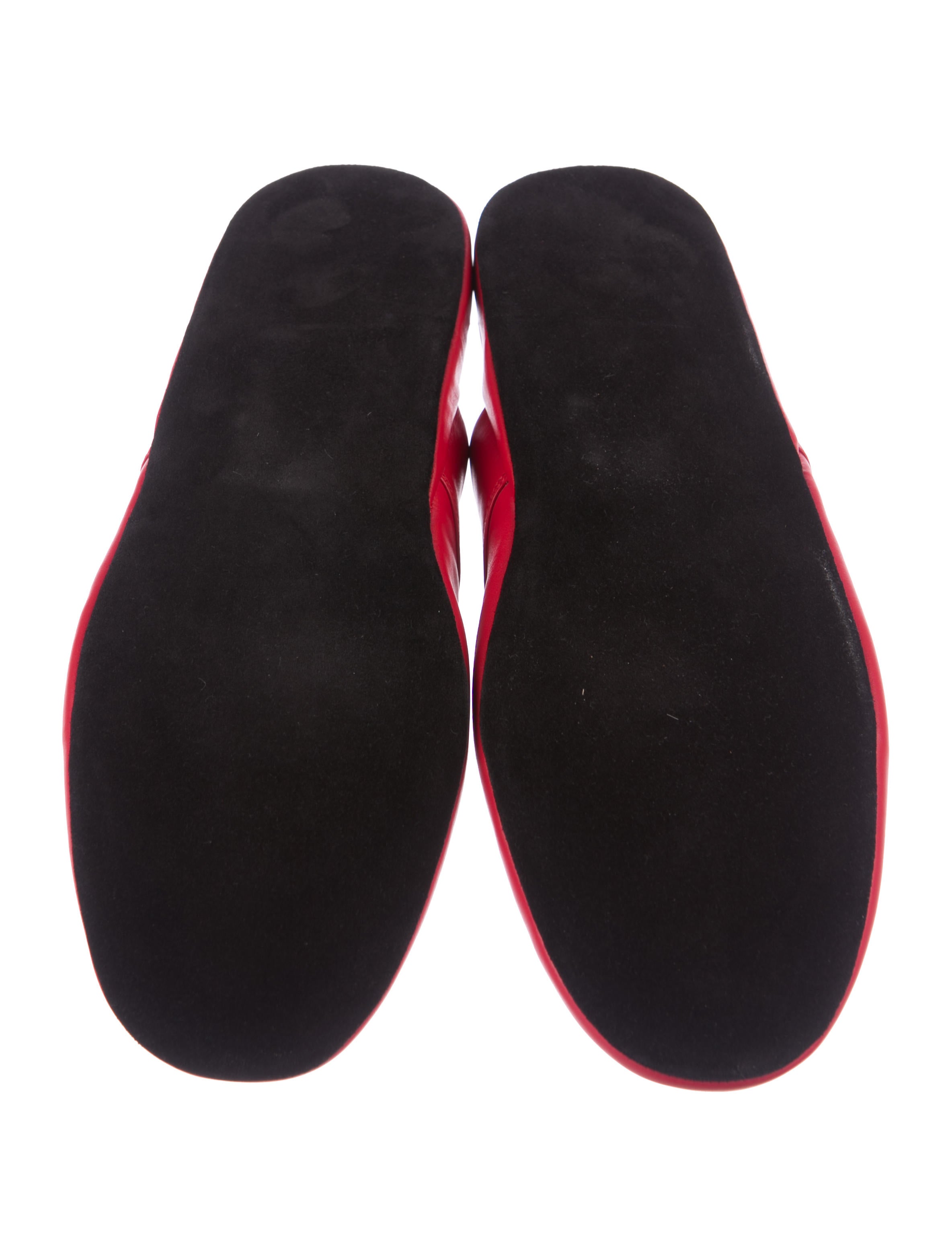 louis vuitton slippers for louis vuitton x supreme 2017 hugh slipper w tags shoes louis vuitton slippers for louis vuitton x supreme 2017 hugh slipper w tags shoes