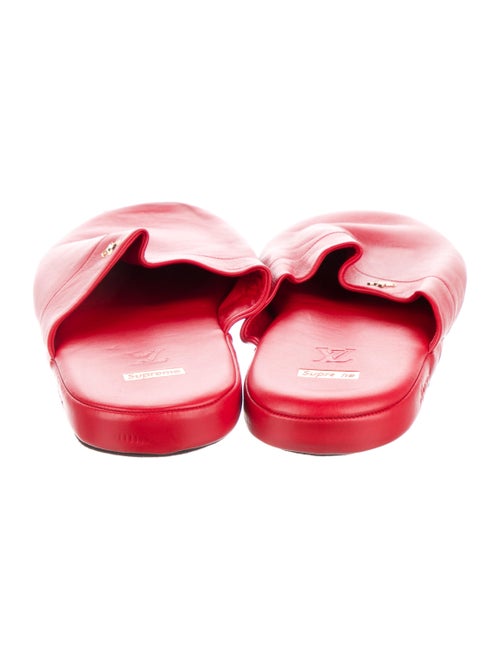 Louis Vuitton x Supreme 2017 Hugh Slippers