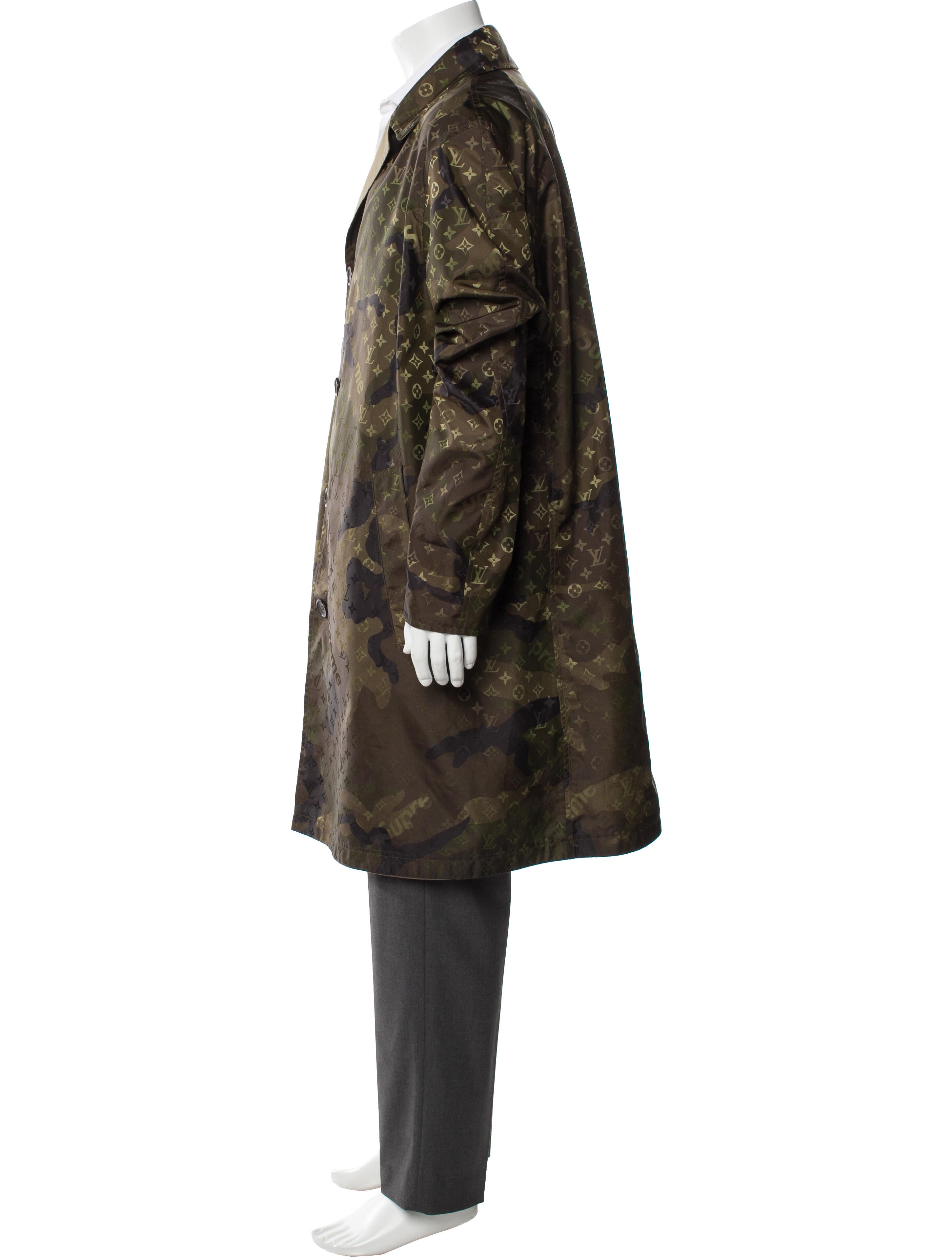 Louis Vuitton x Supreme 2017 Reversible 'Camo' Trench Coat