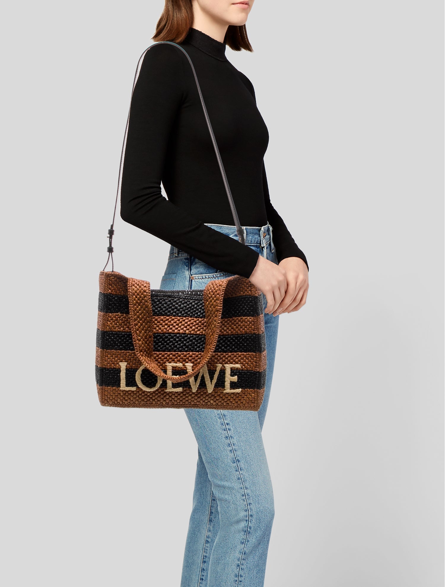 Loewe Raffia Raffia Font Medium 2024