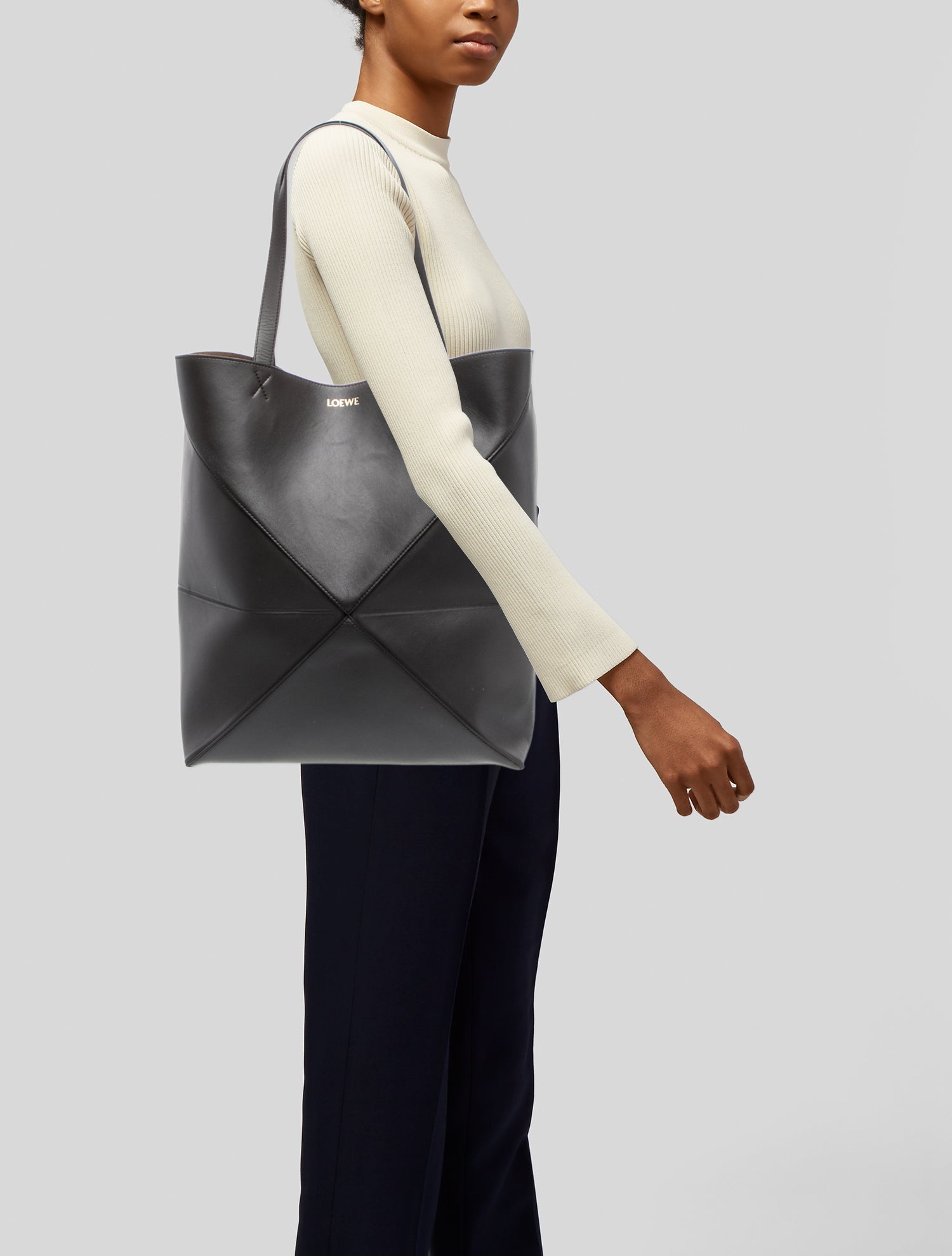 Loewe Leather Puzzle 2024