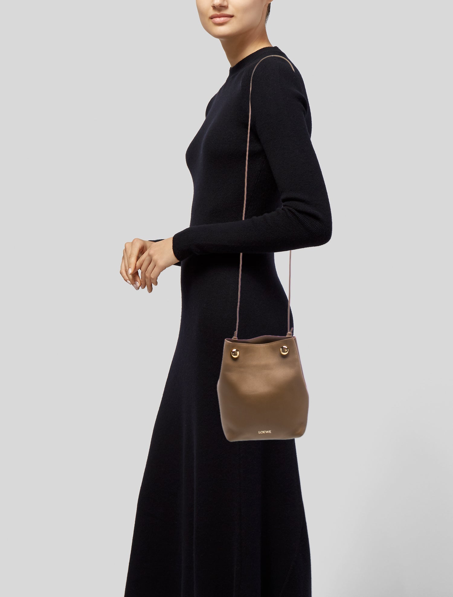 Loewe Leather Pebble 2024