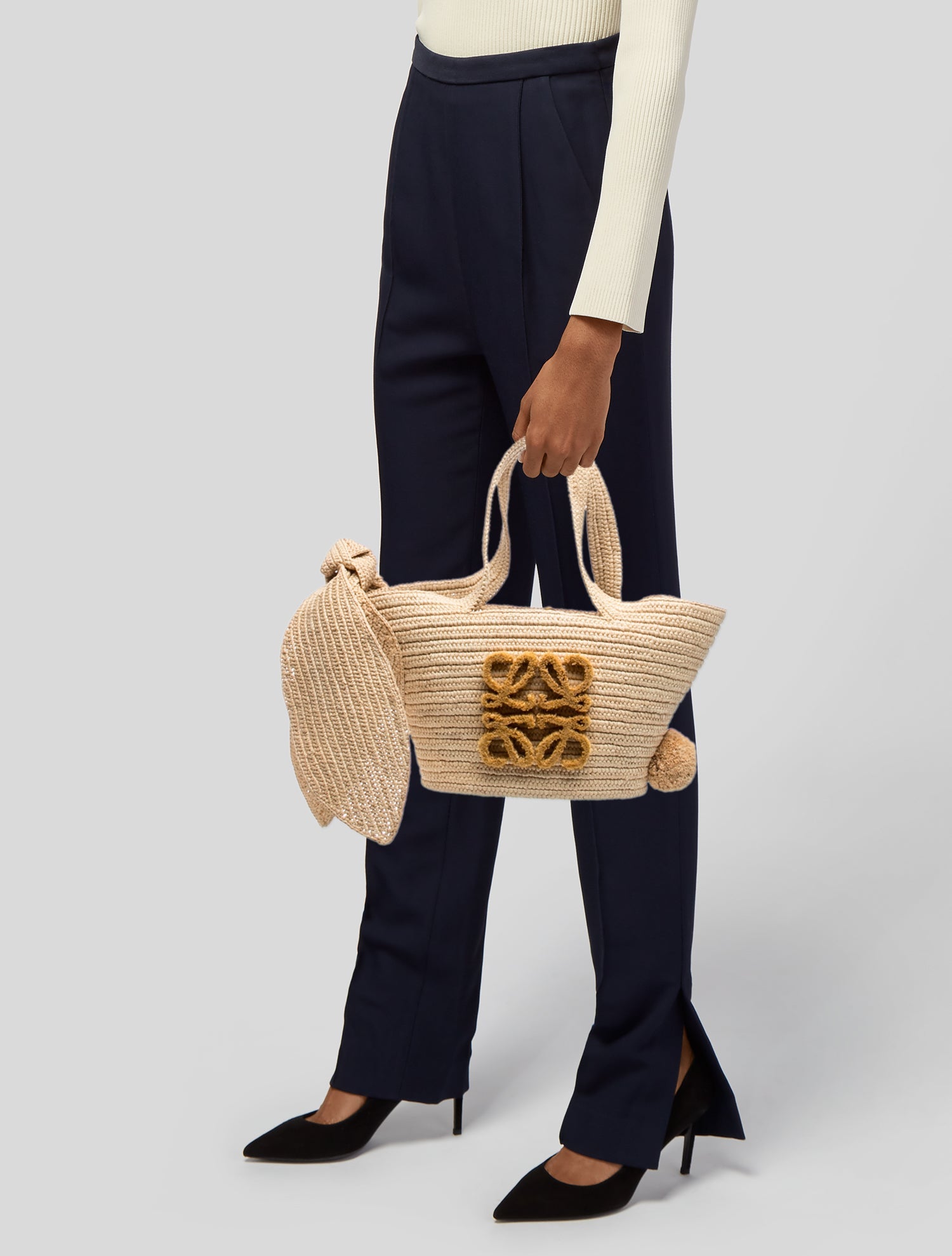 Loewe Signature Basket Small