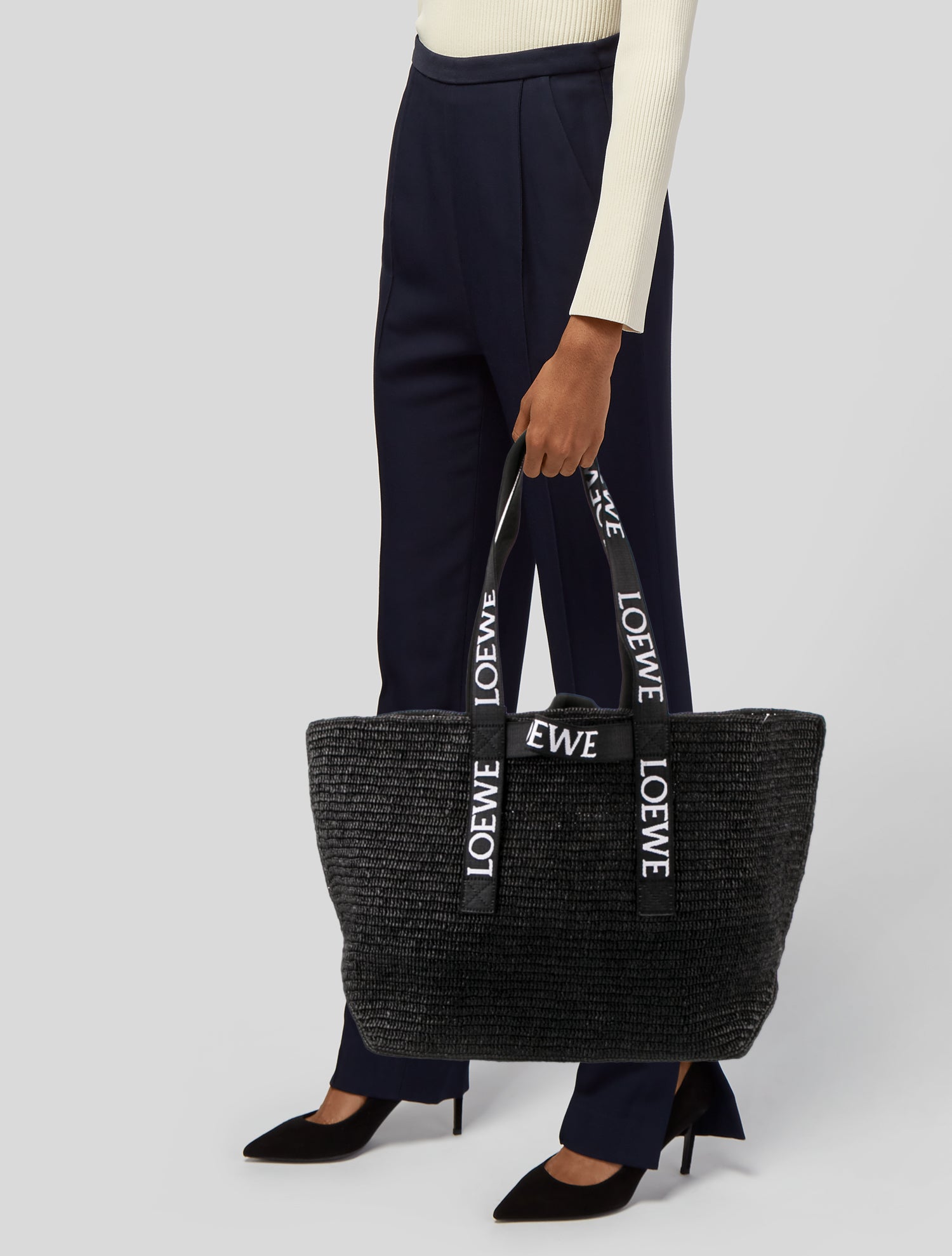 Loewe 2023 Raffia Fold Shopper Tote w/Tags - Black Totes