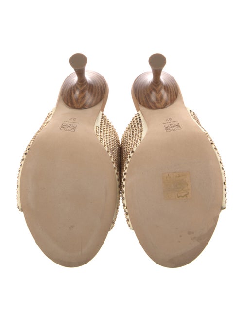 Loewe Crystal Slides