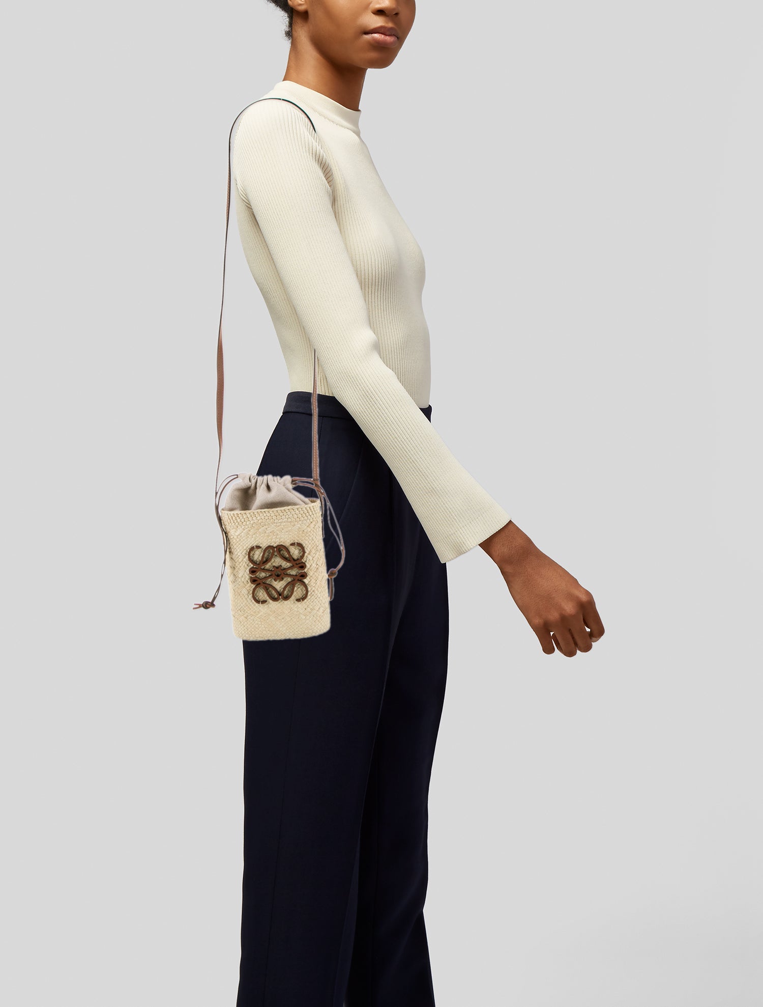 Loewe Paula's Ibiza Raffia Loewe Anagram 2024