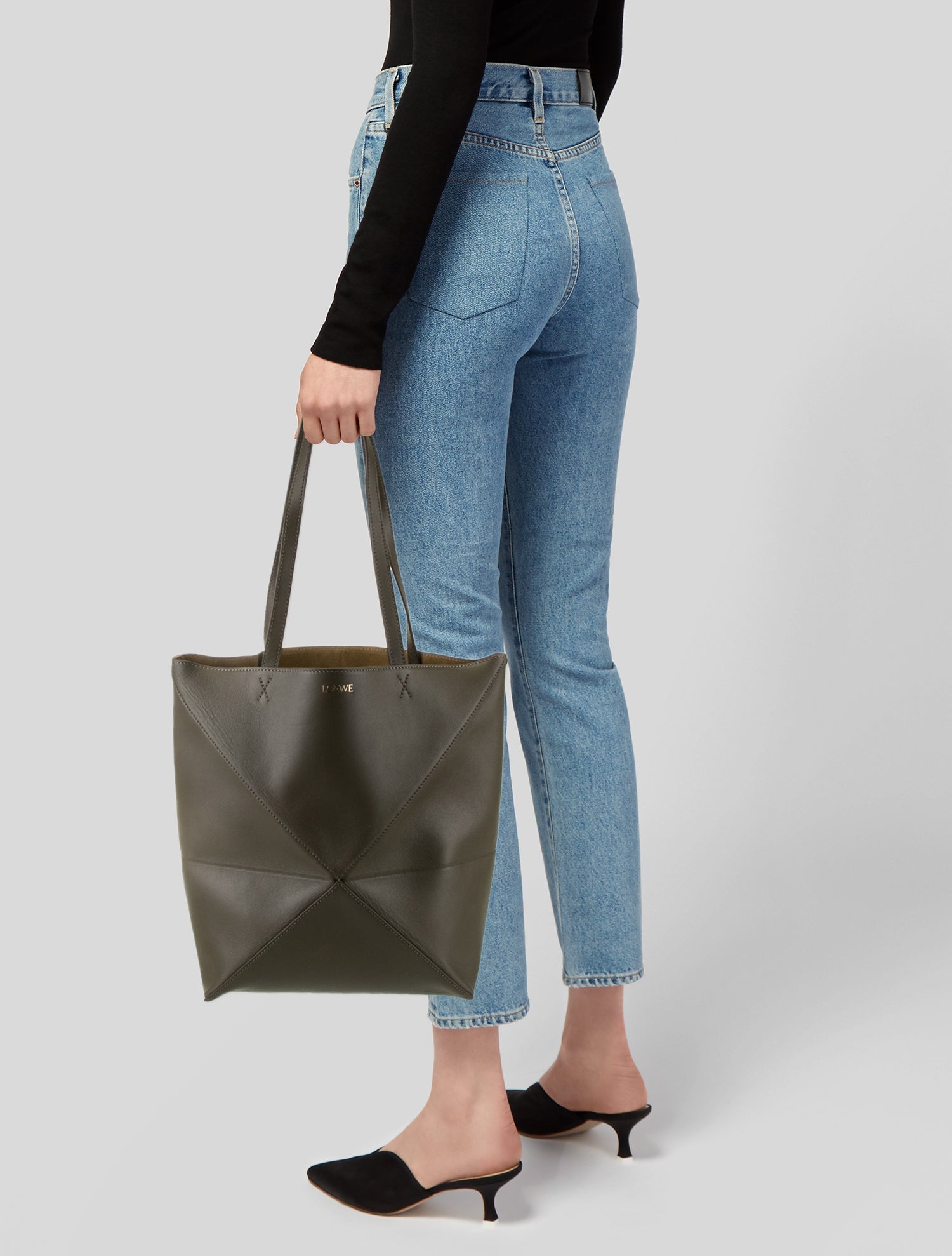 Loewe Leather Puzzle Medium