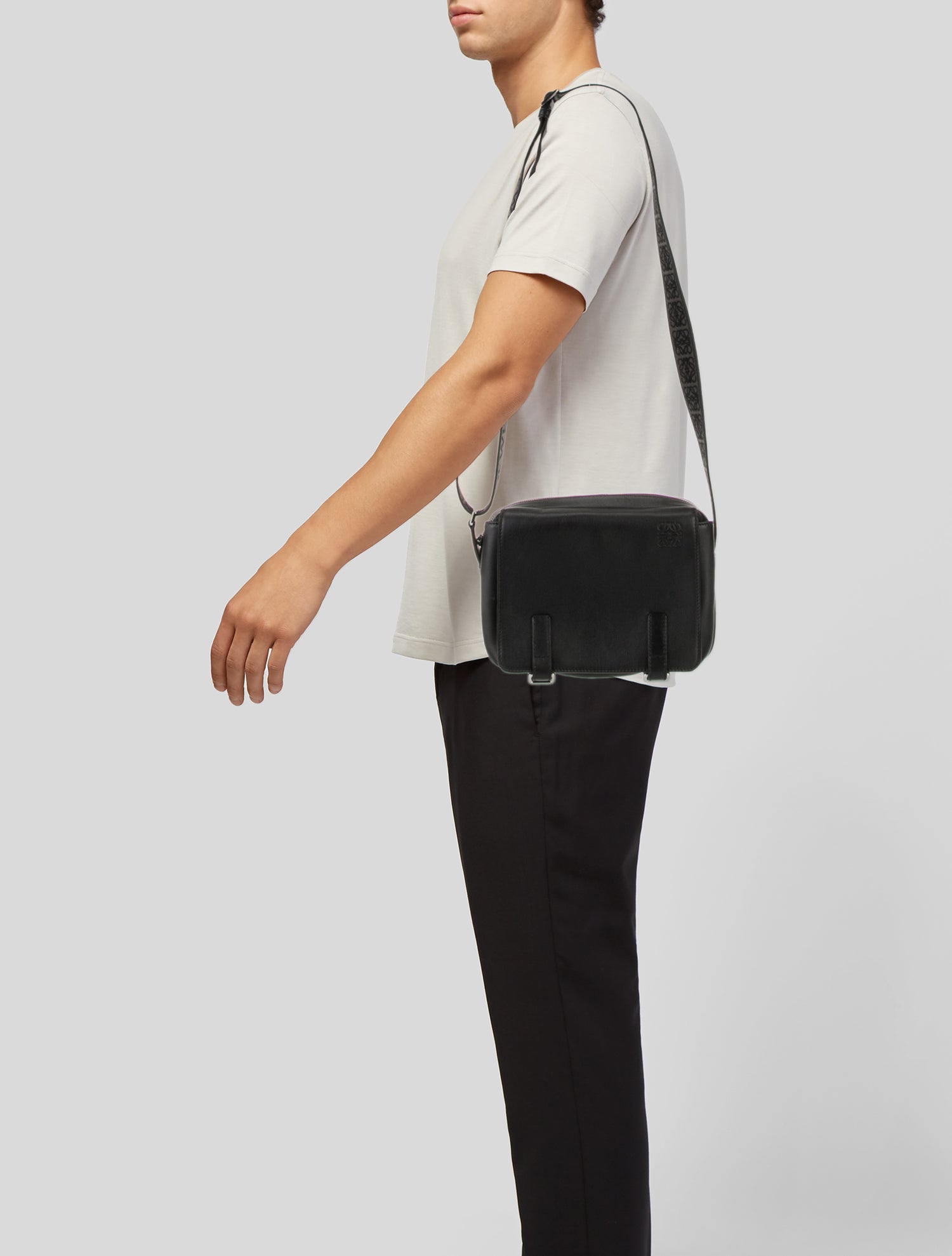 Loewe Leather Military XS 2025