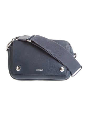 Loewe Calfskin Pebble Small 2025