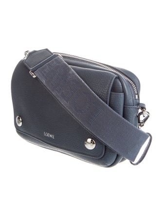 Loewe Calfskin Pebble Small 2025