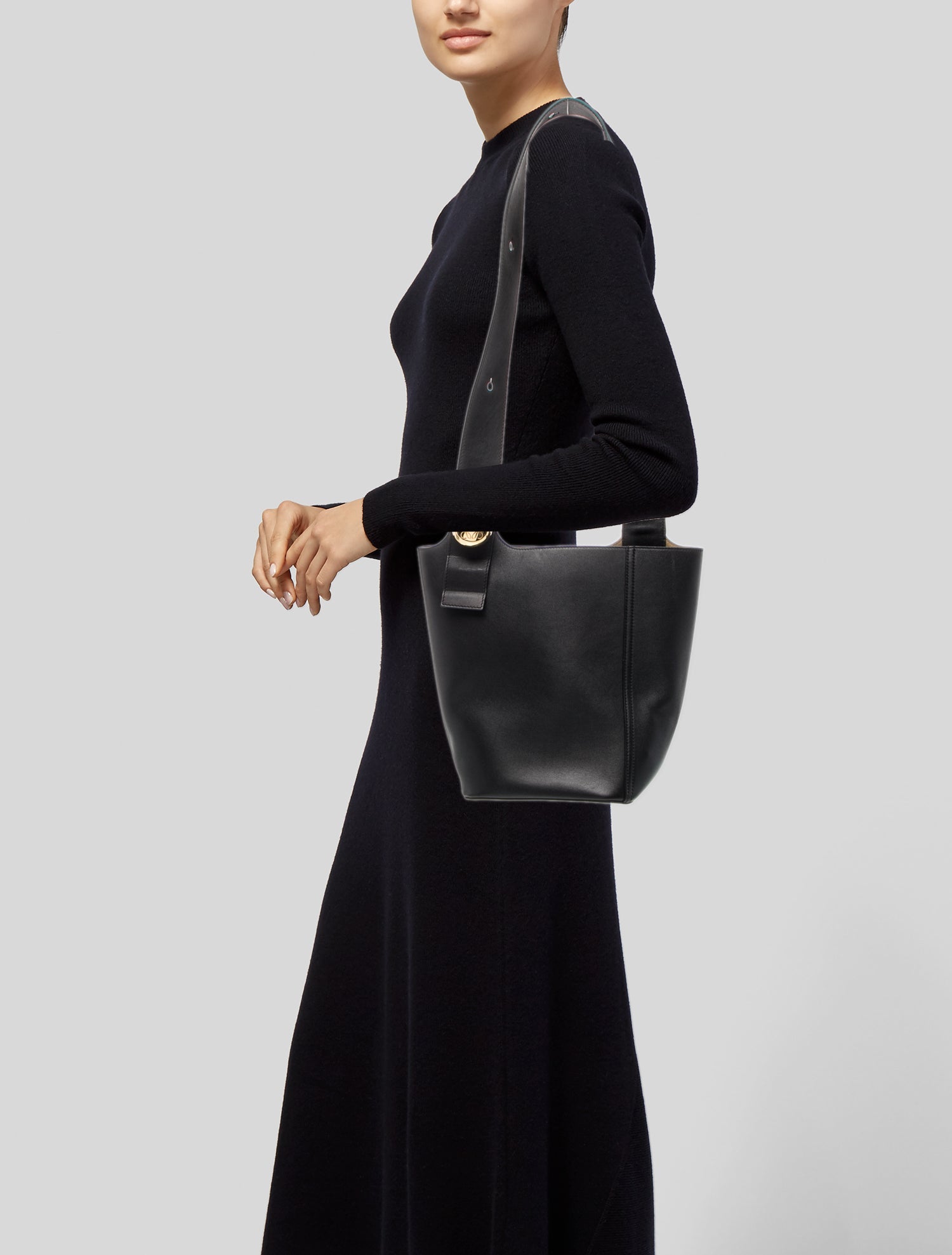 Loewe Leather Pebble Medium 2023