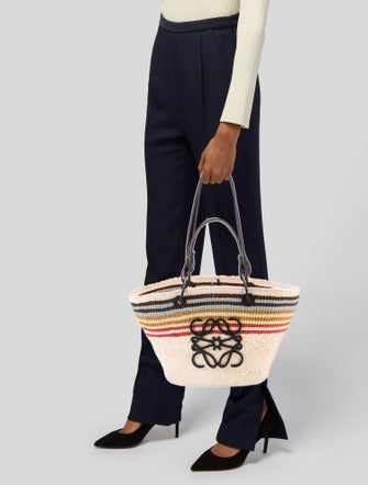 Loewe Signature Basket 2025
