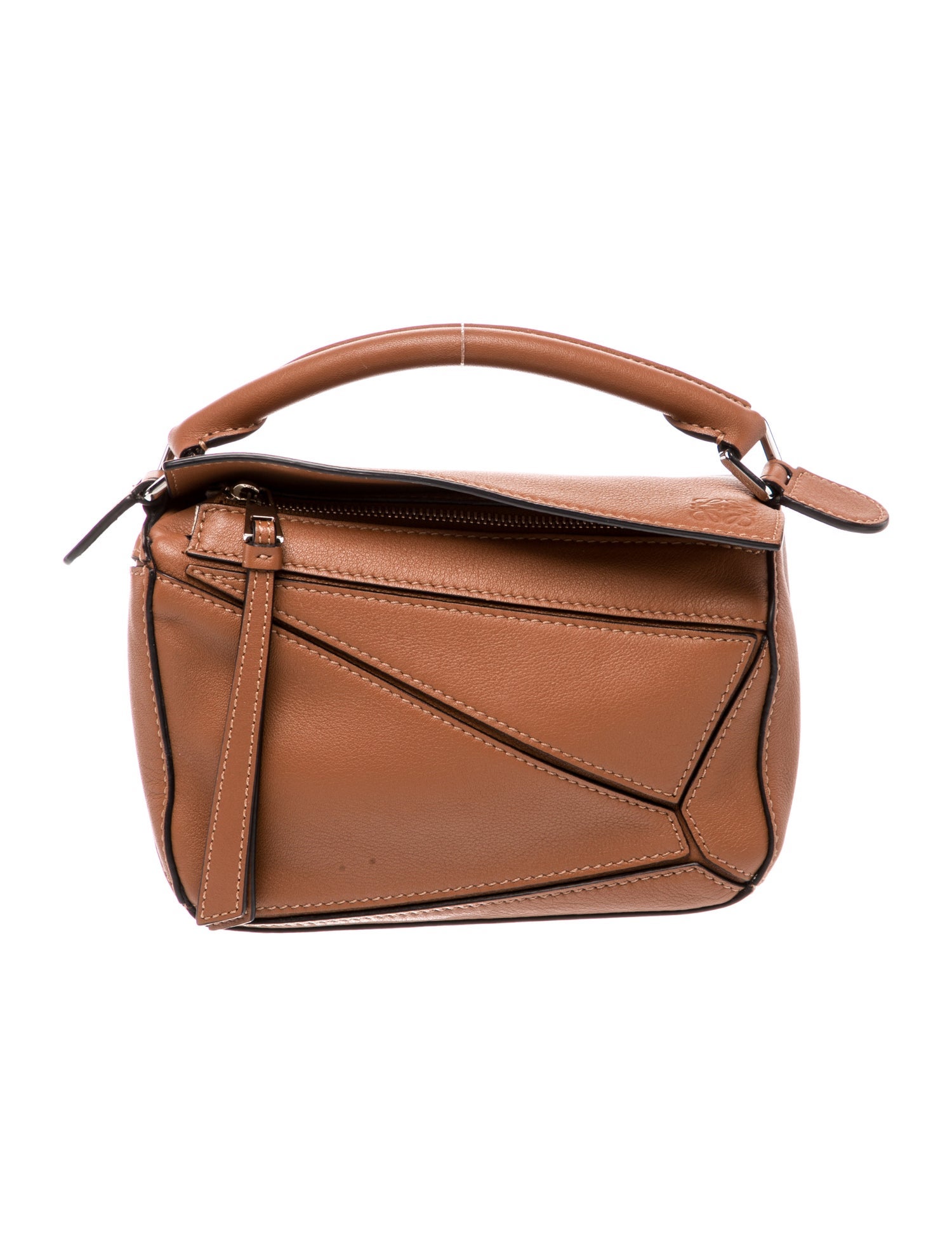 LOEWE ハウル c2f4a0fb790c4e78e531b4e.