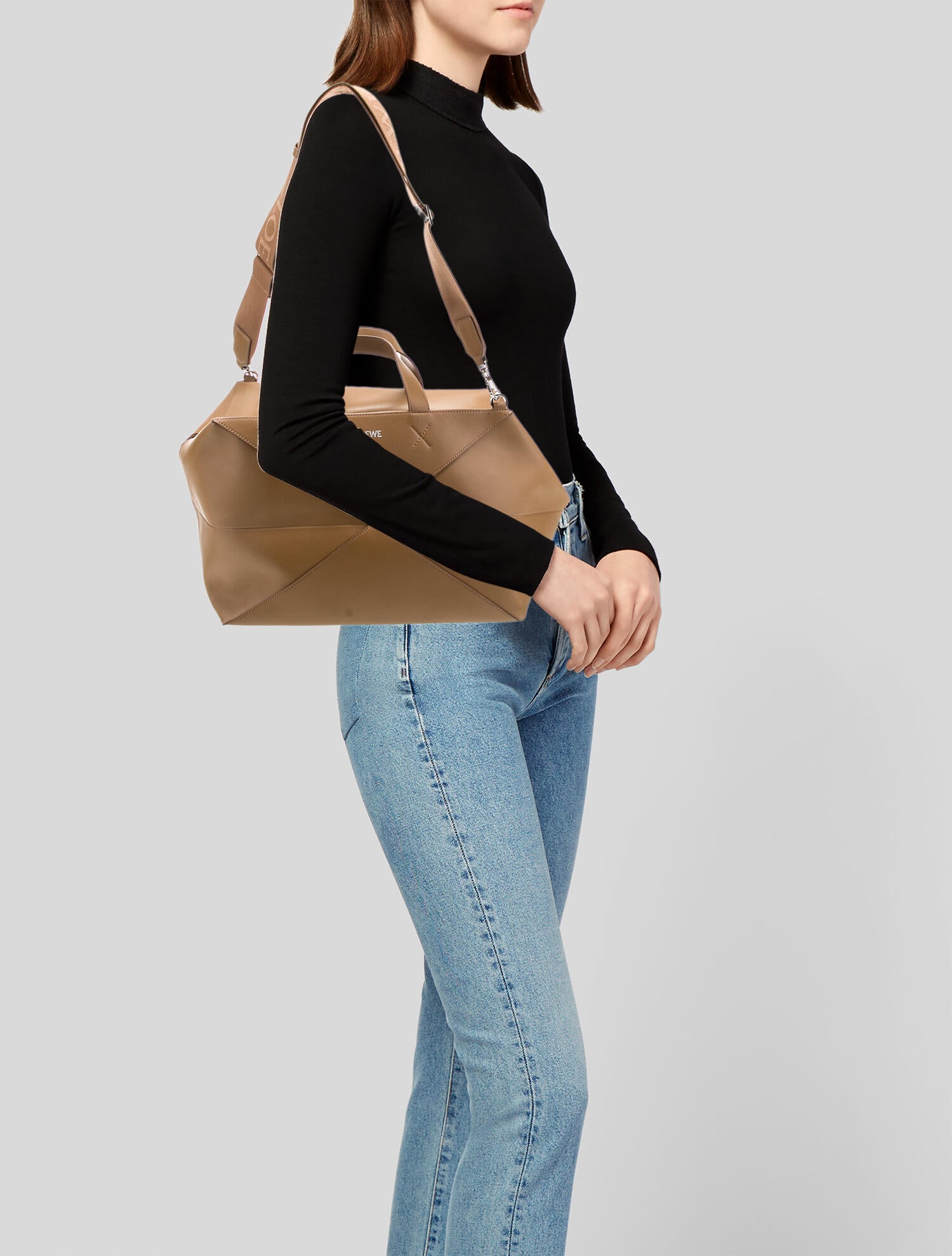 Loewe Leather Shoulder Bag 2023