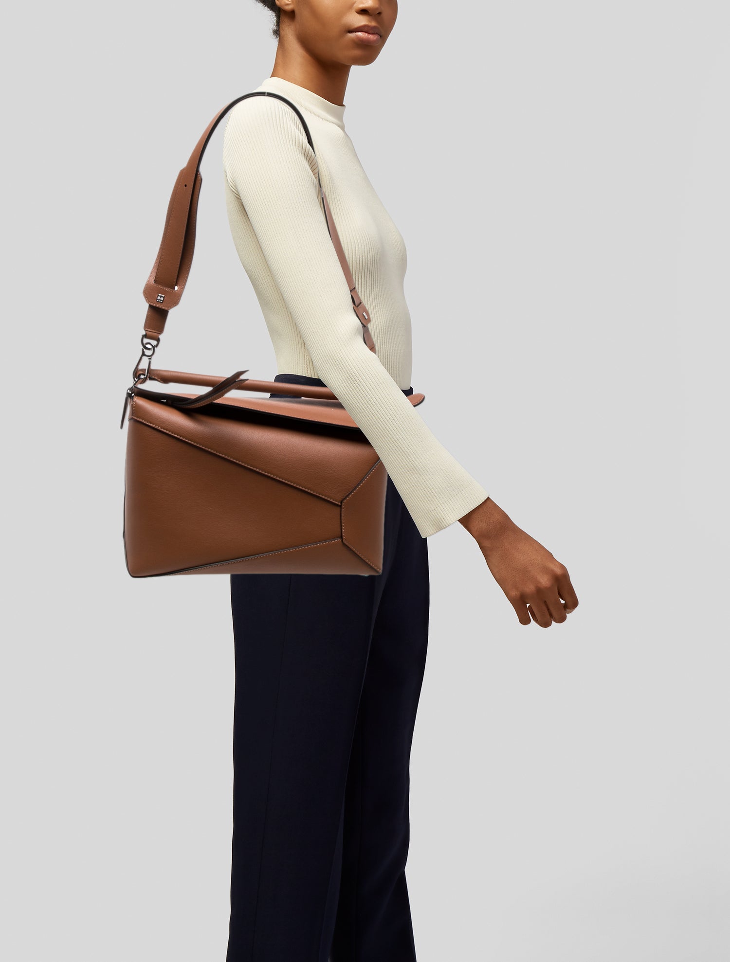 Loewe Signature Puzzle Medium 2023