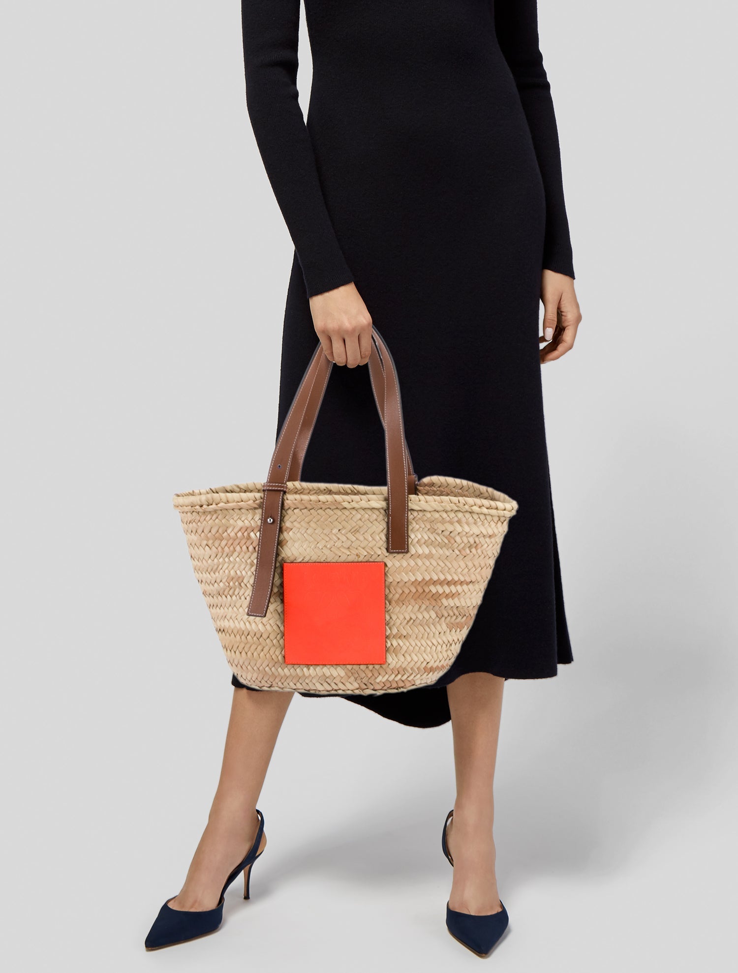 Loewe Raffia Basket Medium