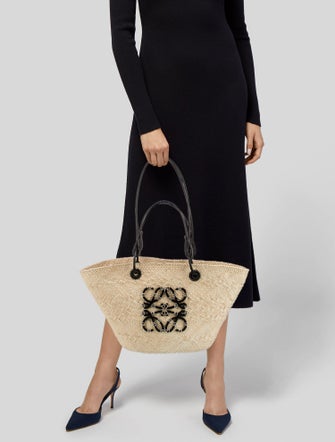 Loewe Straw Basket 2022