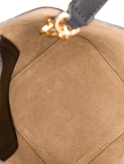 Loewe Leather Pebble Mini 2023