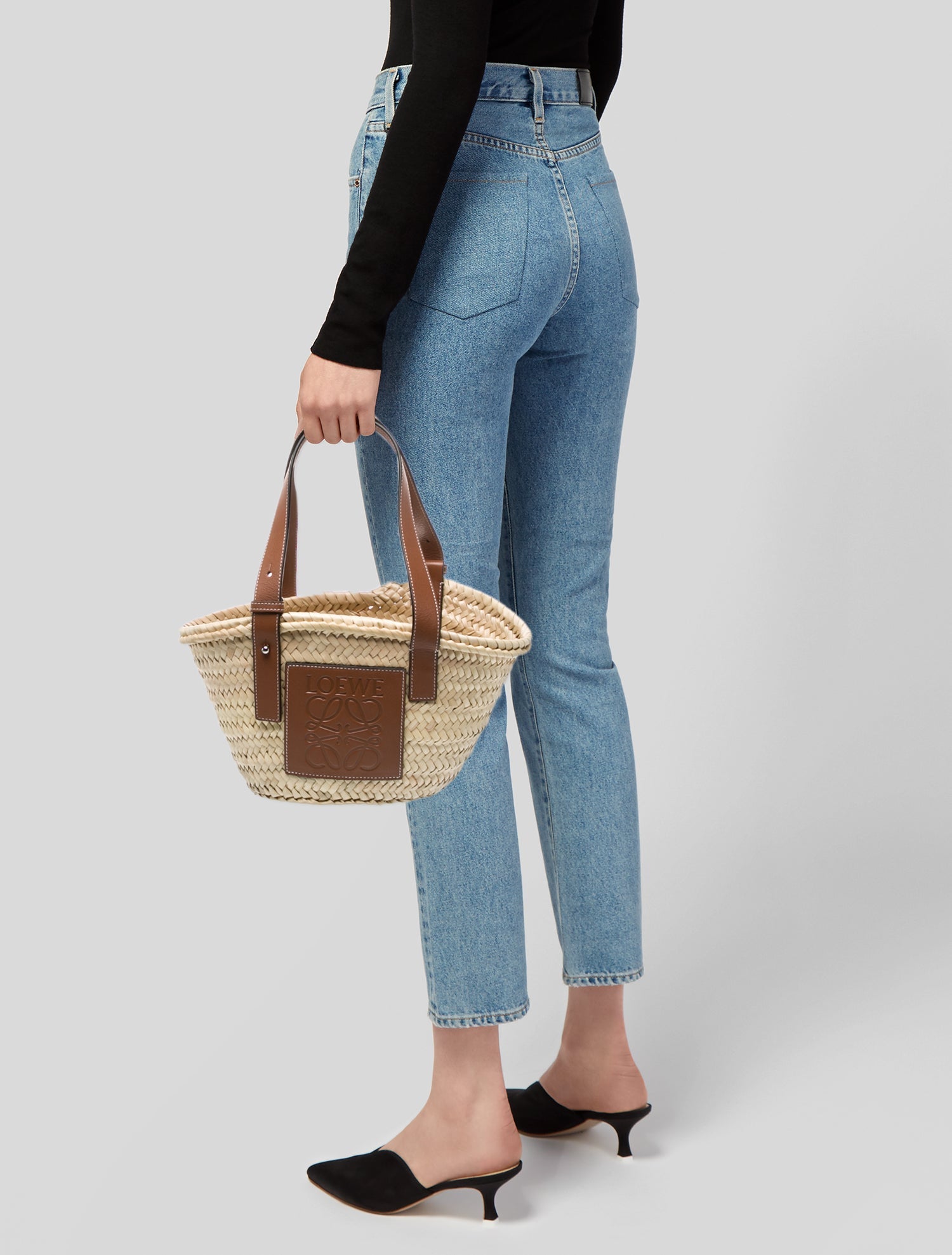 Loewe Raffia Basket Small 2023